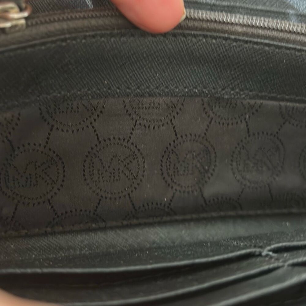 Kate spade blush wallet. - Picture 5 of 8